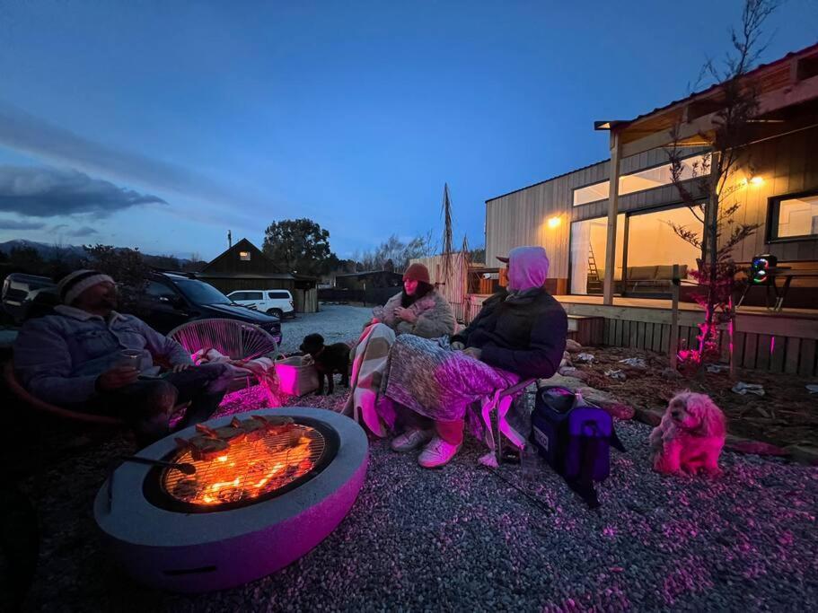 Alpine Chalet - Views, Fire-Pit, Central, Cosy 瓦纳卡 外观 照片